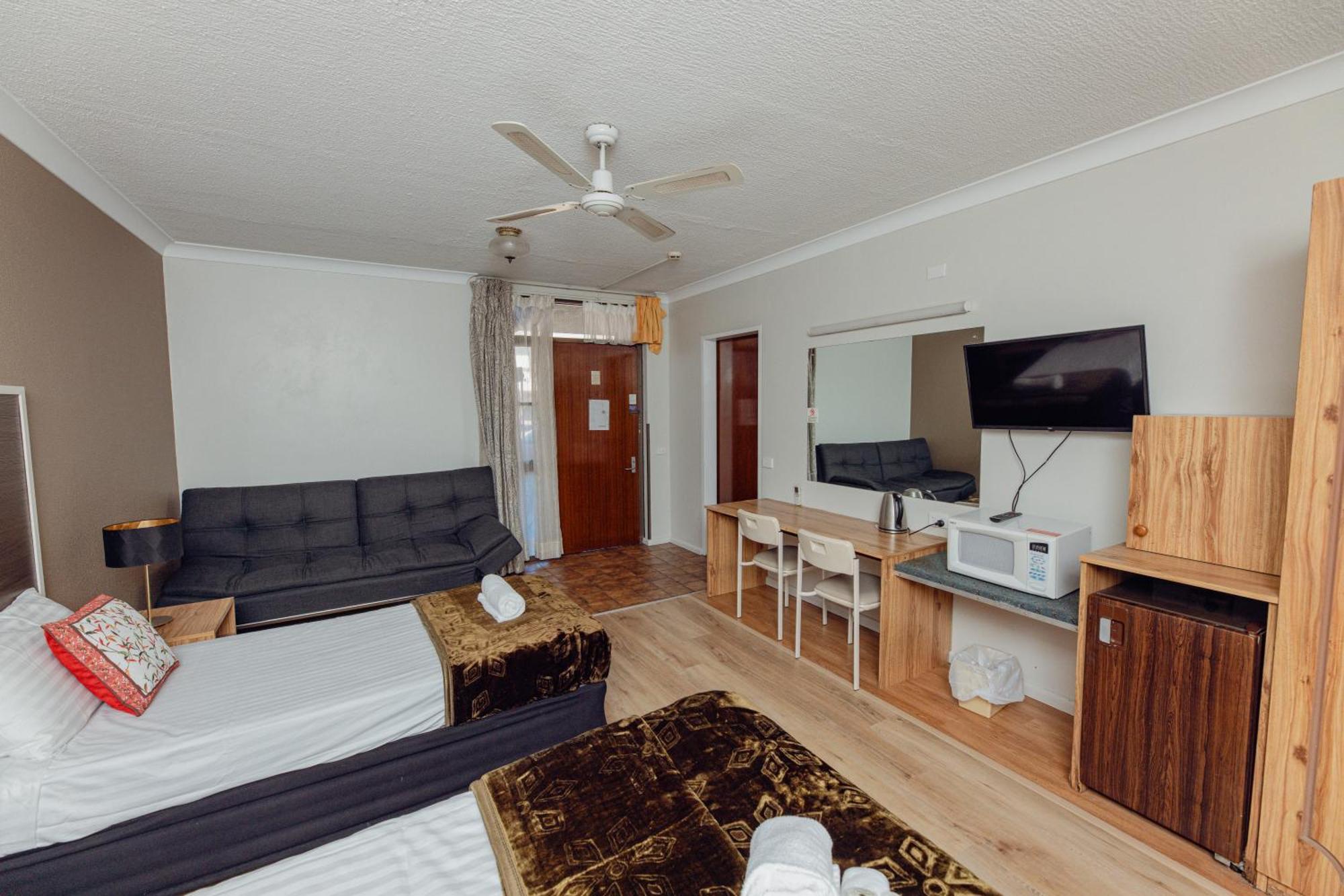 Cumberland Motor Inn Cessnock Exterior photo