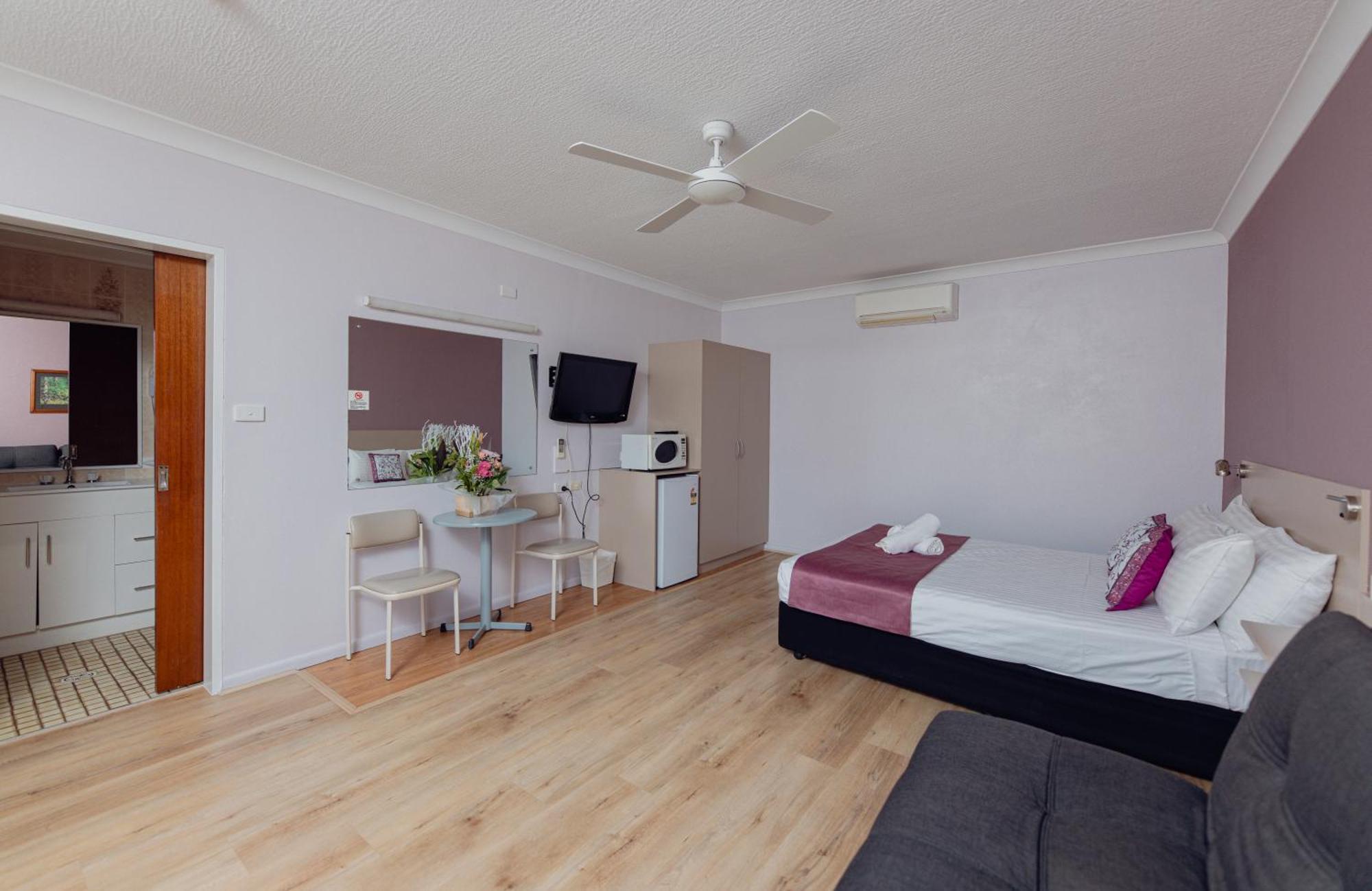 Cumberland Motor Inn Cessnock Exterior photo